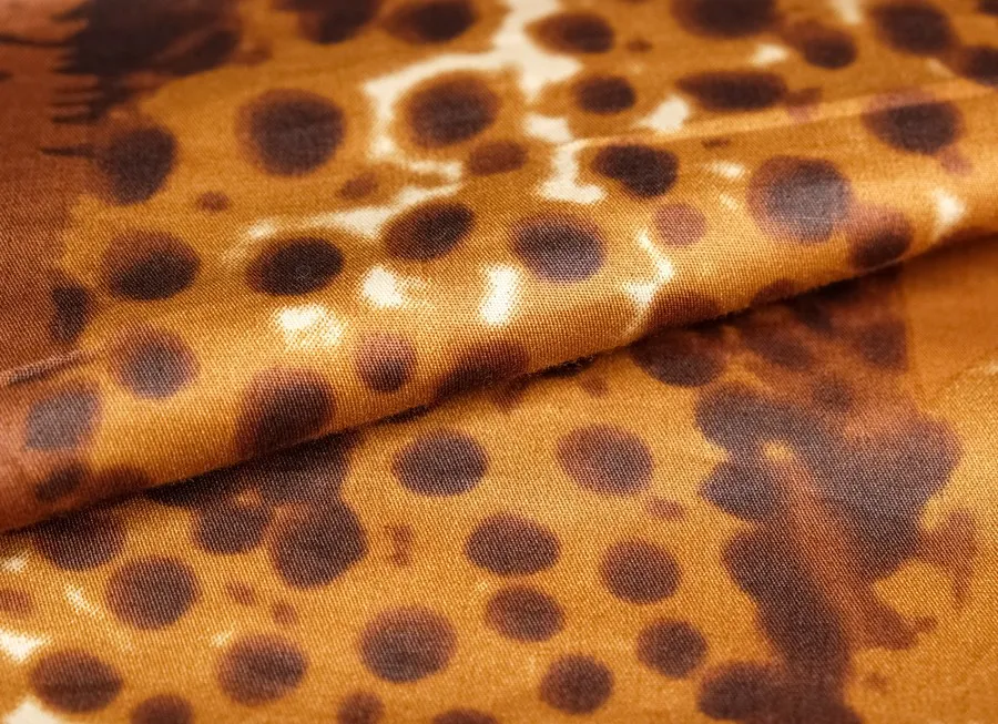 Ткань сатин с принтом леопард деревья ш 2,35 (хлопок 100%) купон