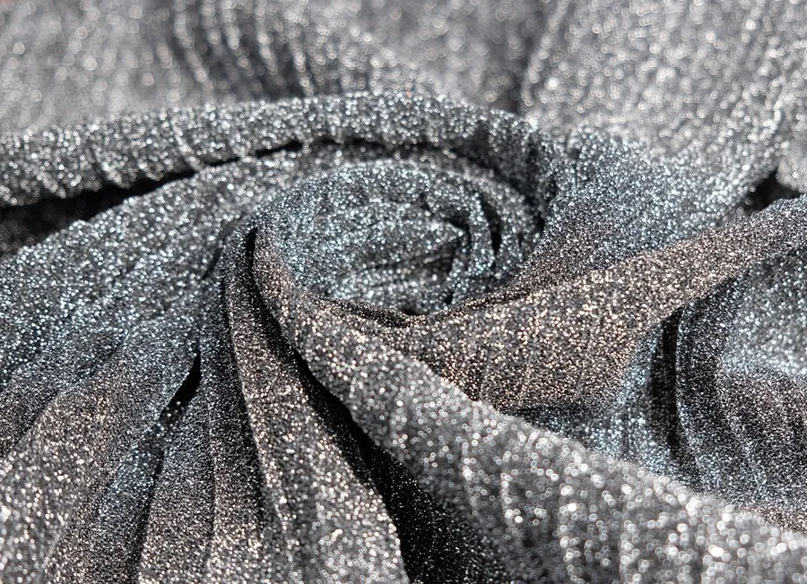 Ткань трикотаж плиссе черный ш 1,5 (пэ 96% эл 4%)