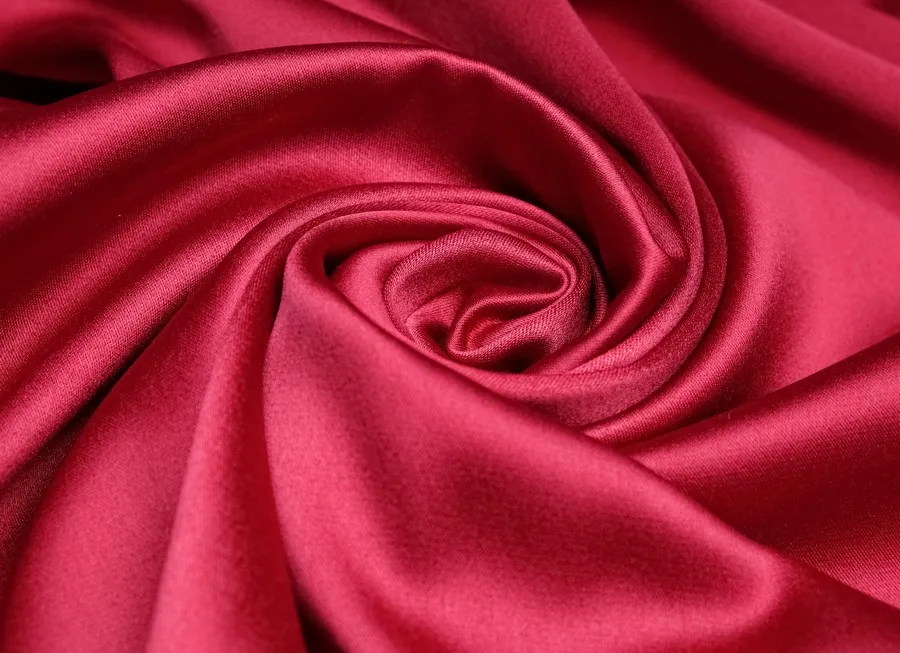 Ткань атлас рубиновый ш 1,45 (пэ 97% эл 3%) стрейч
