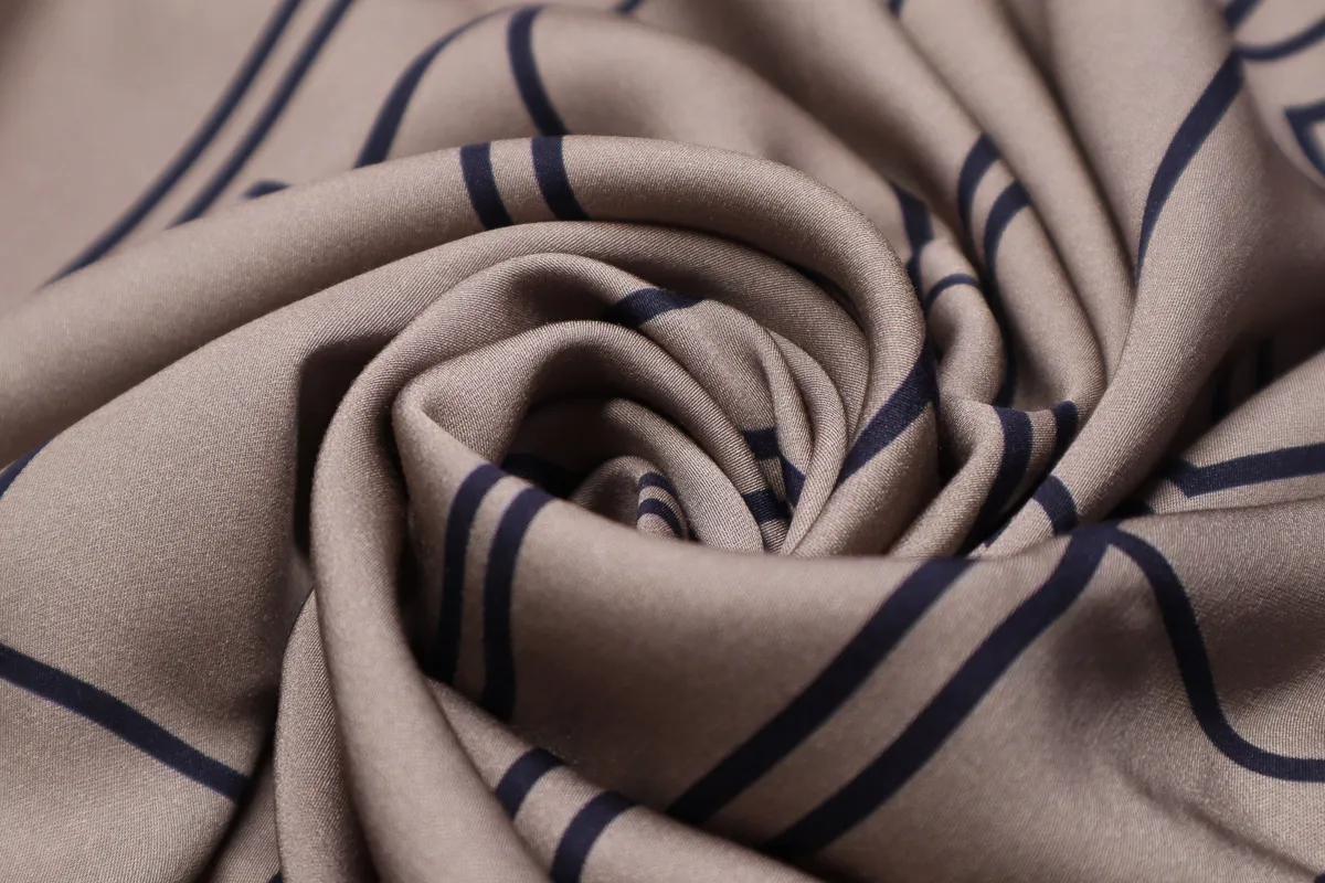 Ткань плательная  Геометрия бежевый ш 1,45 (вискоза 100%)