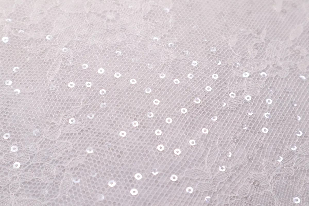 Ткань кружевная на органзе с пайетками белый ш 1,4 (пэ 100%)