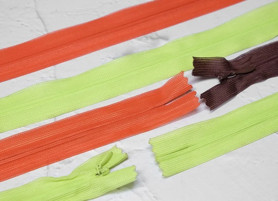 Молния потайная 40см (в ассортименте)