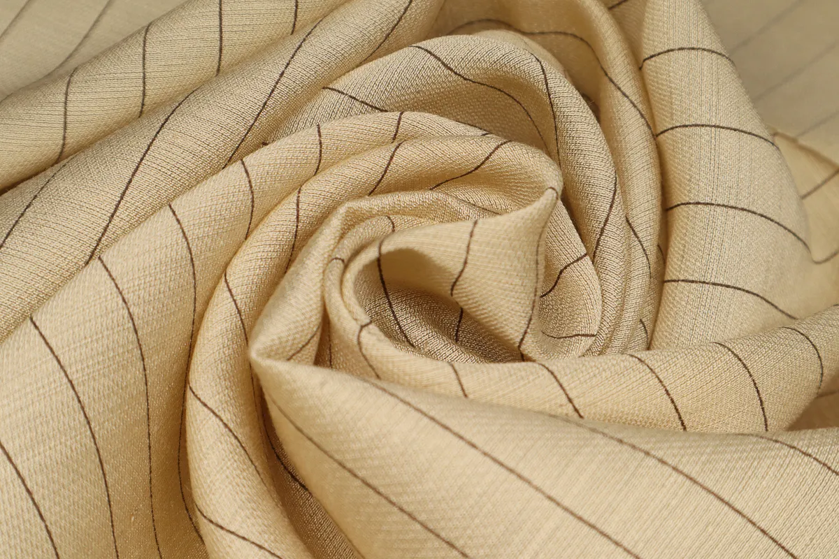 Ткань батист плательная полоска горчичный ш 1,5 (лен 5% тенсель 25% вискоза 40% нейлон 30%)