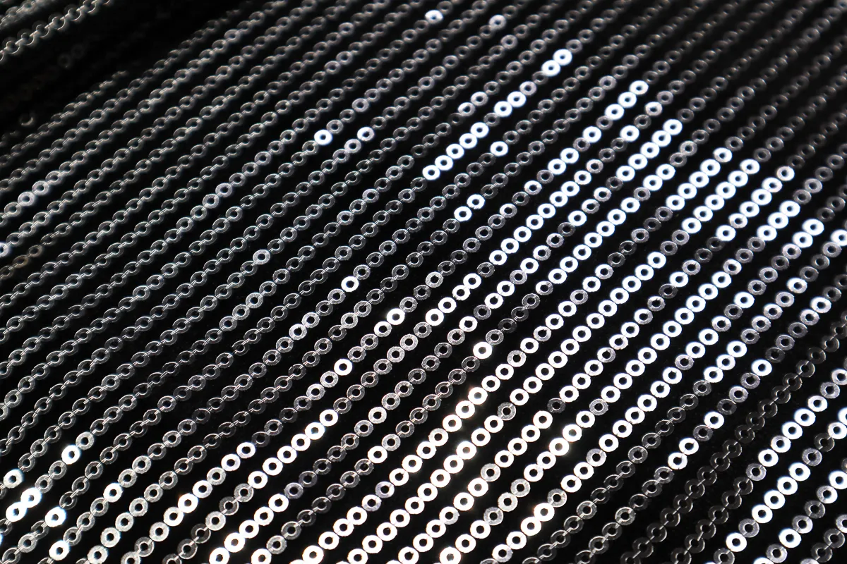 Ткань бархат с пайетками серебро-черный ш 1,5 (пэ 100%)