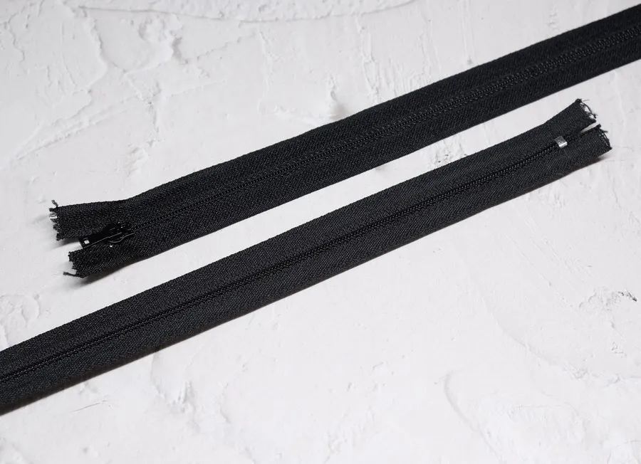 Молния YKK спиральная черный №3 40-50см 