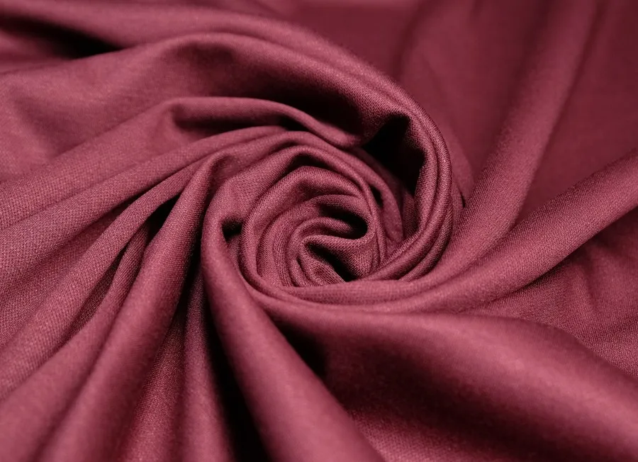 Ткань трикотаж вишневый ш 1,5 (эл 5% пэ 95%)