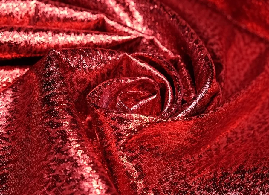 Ткань парча однотон. красный ш 1,5 (пэ 100%)