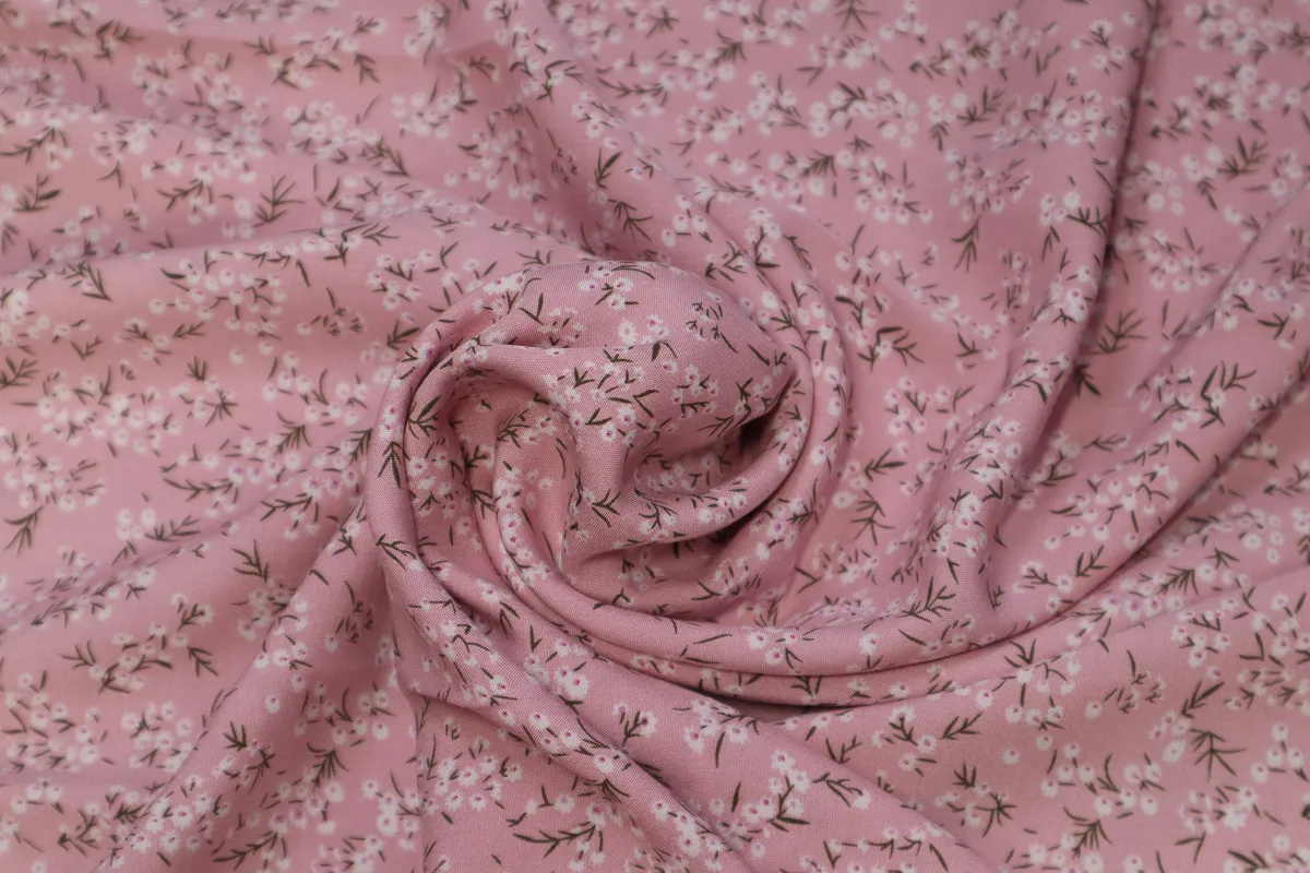 Ткань плательная ромашки св.розовый  ш 1,5 (вискоза 100%)