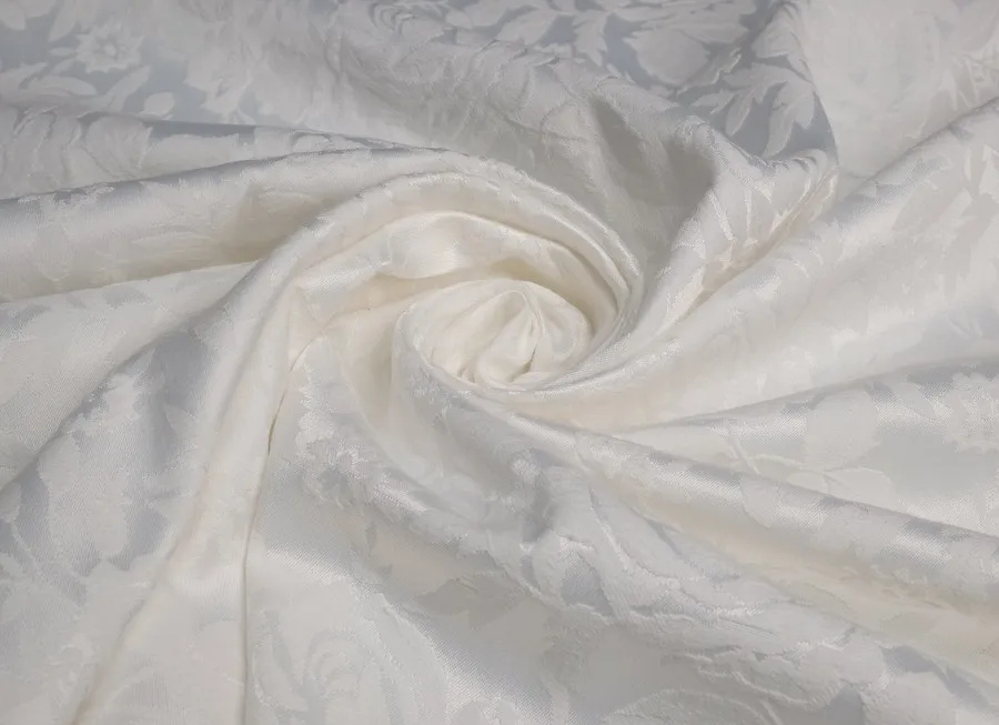 Ткань жаккард с принтом розы белый ш 1,5 (хлопок 70% пэ 27%)эластан 3%)
