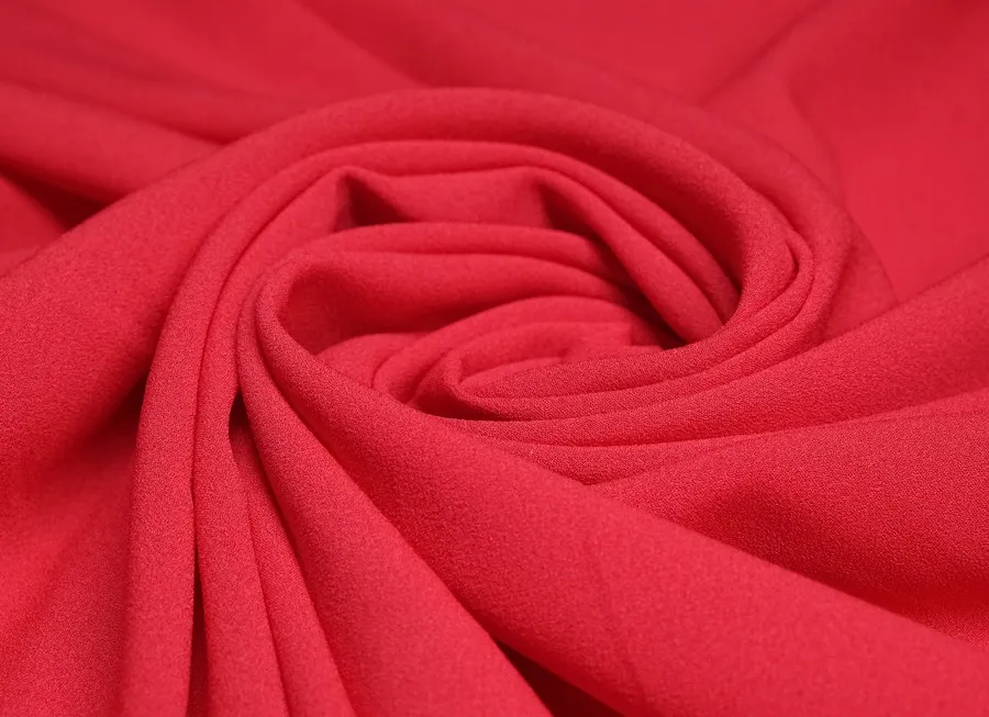 Ткань креп красный ш 1,5 (пэ 100%) стрейч