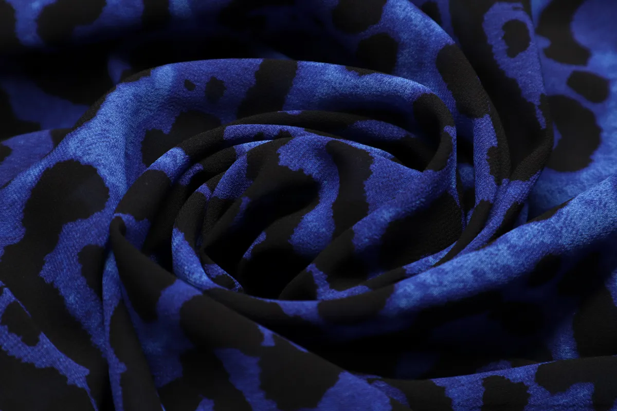 Ткань шифон леопард черно-синий ш 1,5 (пэ 100%)