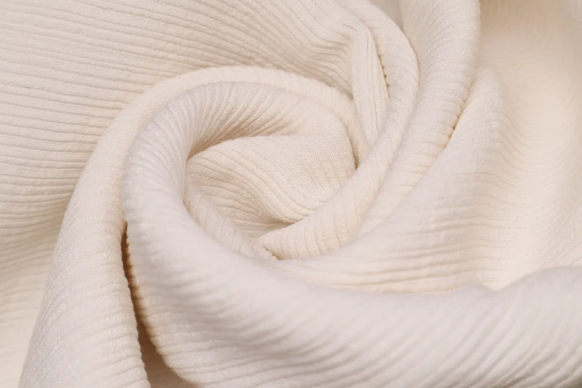 Плательная ткань сливочный ш 1,45 (вискоза 90% нейлон10%)