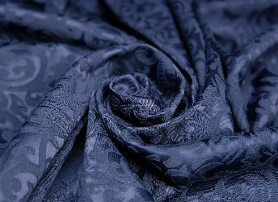 Ткань жаккард однотон. темно-синий ш 1,5 (хл 70% пэ 27% эл 3%)