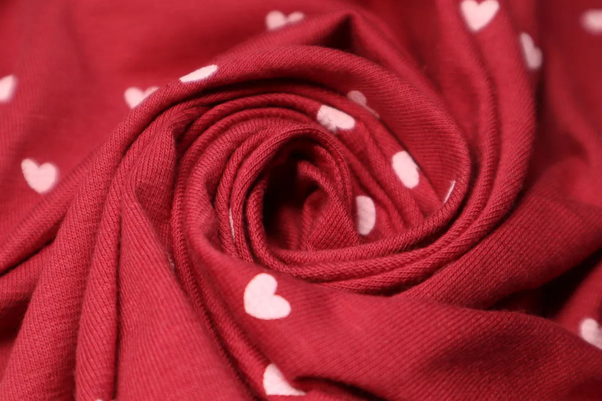 Ткань кулирка принт "сердечки" бордовый ш 1,87 (хлопок 97% эл 3%)