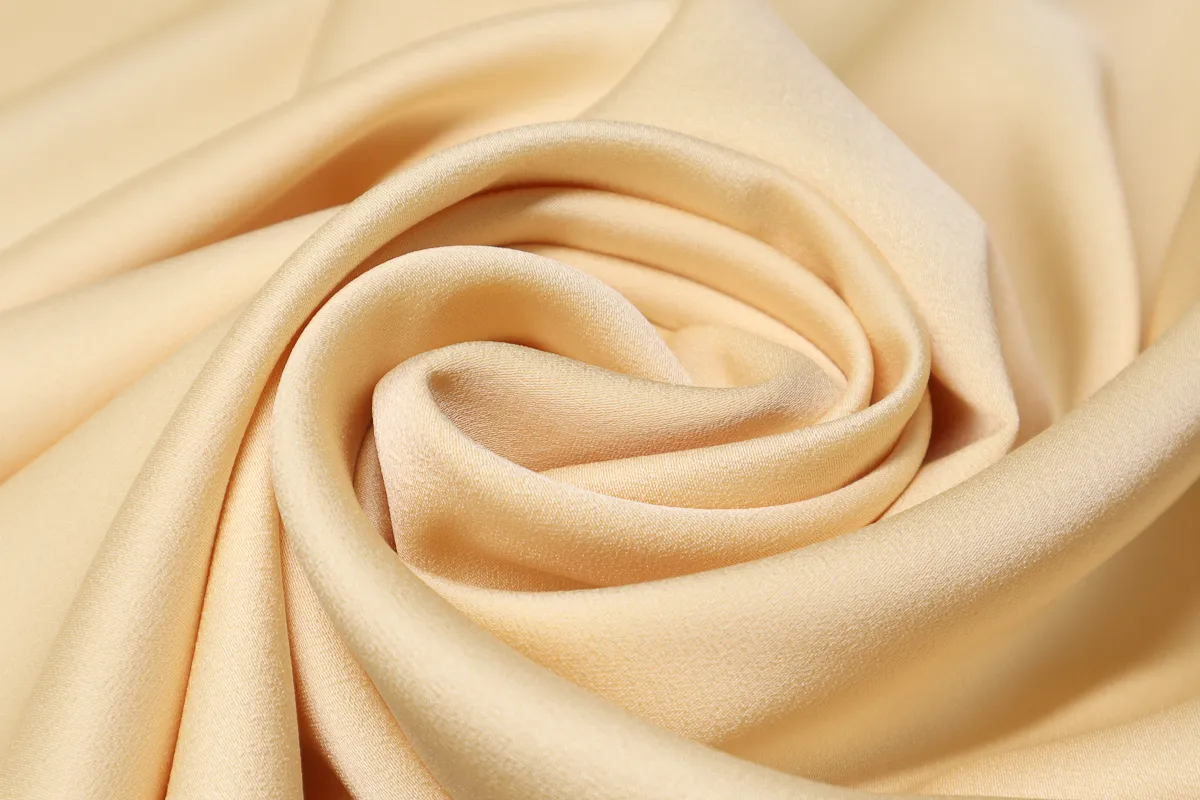 Ткань костюмно-плательная однотон. креп желтый ш 1,5 ( пэ 100%)