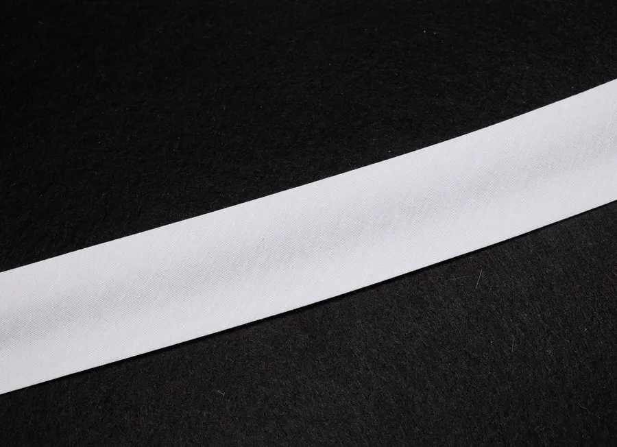 Косая бейка широкая х/б 3 -3,5см белый,черный (хлопок 100%)