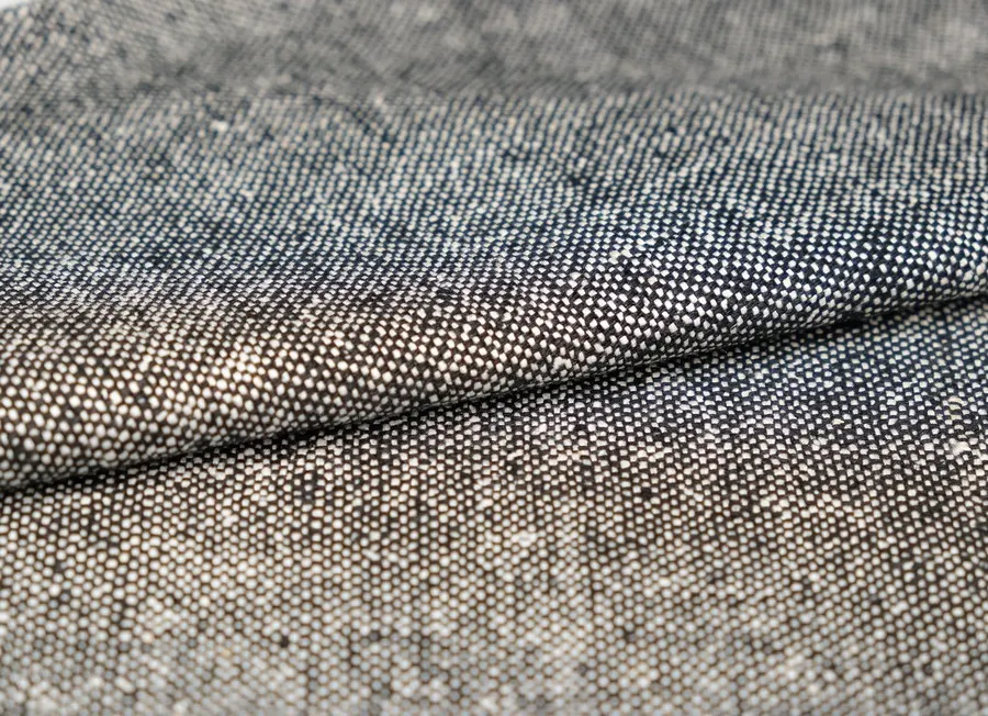 Ткань шелк дикий буклированный черно-белый ш 1,0 (шелк 100%)