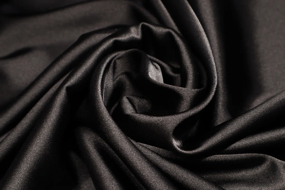 Атлас однотонный костюмный