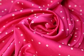 Ткань шелк набивной горох розовый ш 1,5 (пэ 97% эластан 3%) Ткань шелк набивной горох розовый ш 1,5 (пэ 97% эластан 3%)