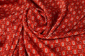 Ткань шелк принт квадратики красный ш 1,5 (пэ 98% эл 2%) Ткань шелк принт квадратики красный ш 1,5 (пэ 98% эл 2%)